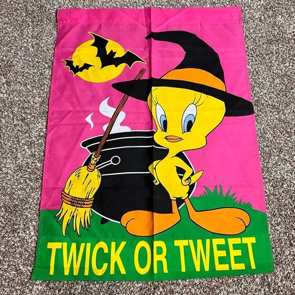Vintage Tweety Bird Halloween House Flag Twick or Tweet 1997 Looney Tunes - Picture 1 of 12